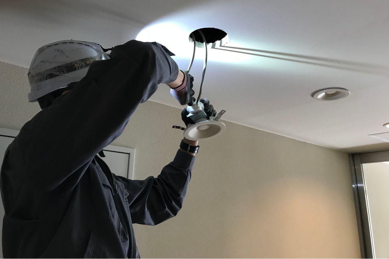 Lighting fixture installation in Alameda, CA